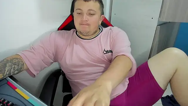 Snapshot of AndresChuboi chatting on 12, 1, 2026 AndresChuboi online show from 12, 1, 2026