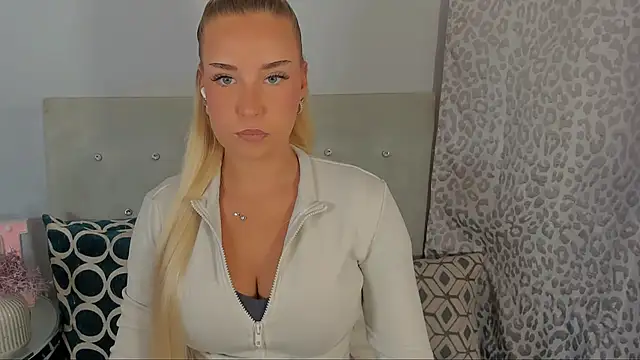 KristyHoney online show from 9, 7, 2026
