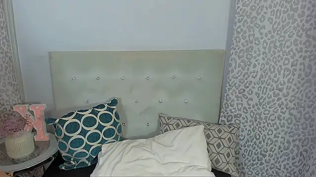 KristyHoney online show from 21, 7, 2026