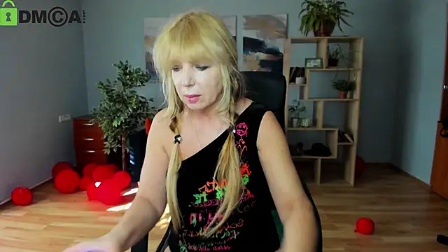 Snapshot of Anna_Diax chatting on 5, 3, 2026 Anna Diax online show from 5, 3, 2026