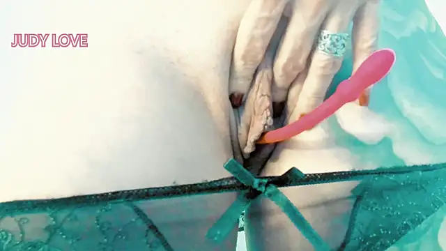 Snapshot of Sweet_Apple01 chatting on 12, 2, 2025 Sweet Apple01 online show from 12, 2, 2025