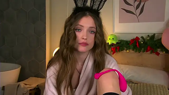 AshleyDouglas online show from 30, 12, 2024