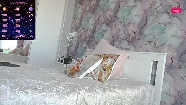 deliciousRose online show from 4, 5, 2026