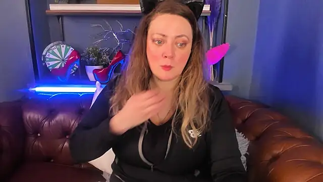 JesiaFoxi online show from 6, 3, 2025