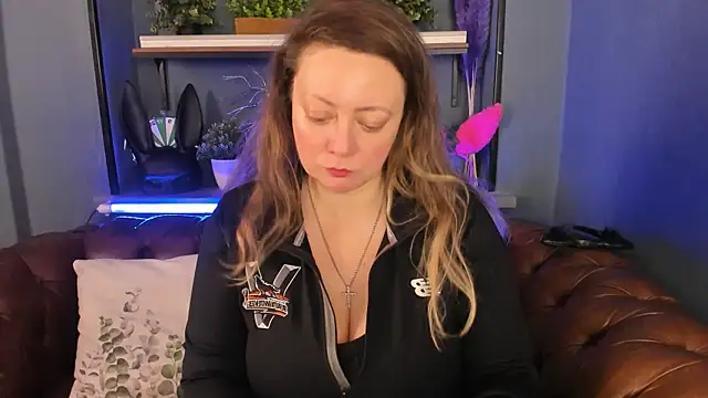 JesiaFoxi online show from 7, 3, 2025