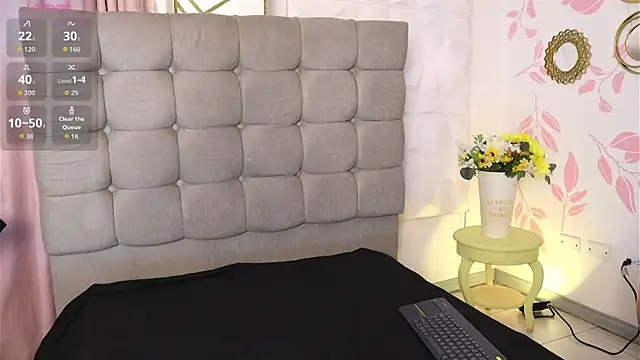 ashleyvalirya online show from 12, 9, 2025