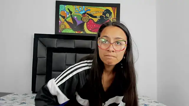 tatiana valencia online show from 6, 1, 2025