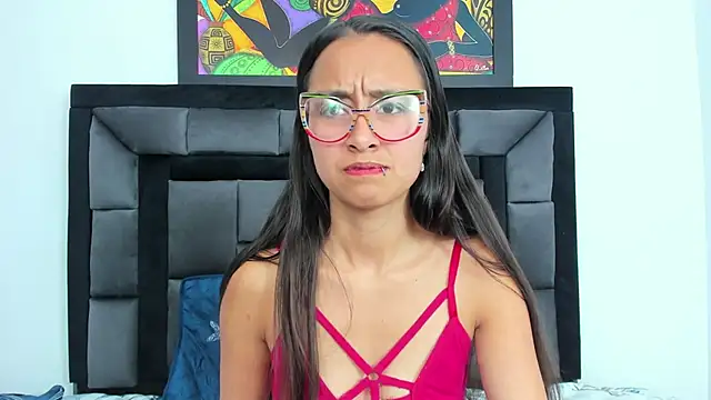 tatiana valencia online show from 8, 1, 2025