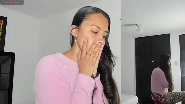 tatiana valencia online show from 31, 1, 2025