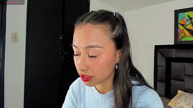 tatiana valencia online show from 4, 2, 2025