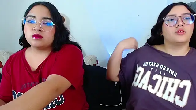 Snapshot of maddie-and-chelsea- chatting on 13, 1, 2025 maddie-and-chelsea- online show from 13, 1, 2025