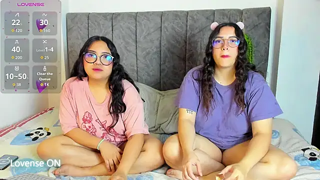 Snapshot of maddie-and-chelsea- chatting on 15, 3, 2026 maddie-and-chelsea- online show from 15, 3, 2026