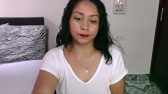 zaray bella online show from 5, 3, 2025