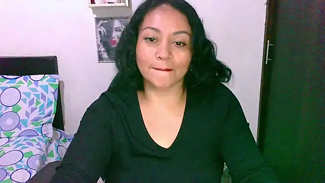 zaray bella online show from 2, 2, 2026