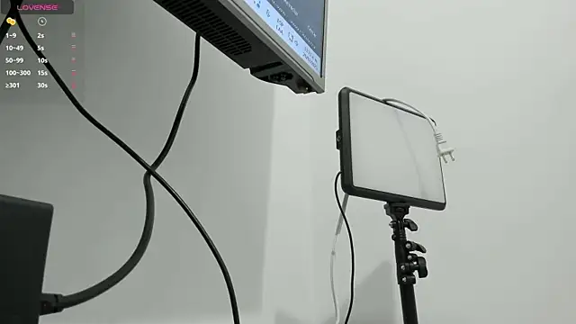 Snapshot of atenea_erotic chatting on 20, 2, 2025 atenea erotic online show from 20, 2, 2025