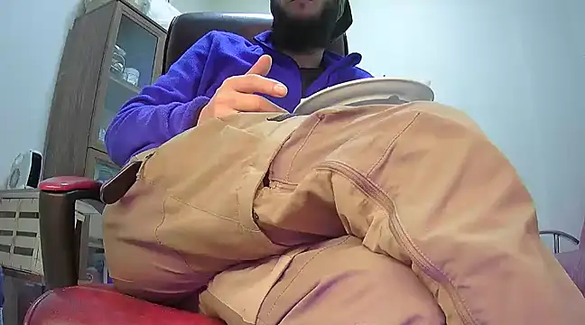 hardbigcock16 online show from 15, 2, 2025