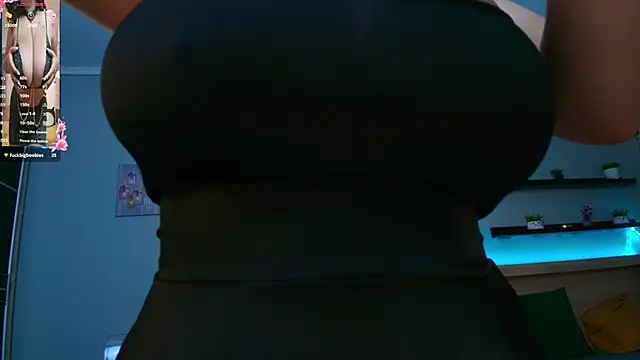 Snapshot of KairaFantasyy chatting on 25, 1, 2025 KairaFantasyy online show from 25, 1, 2025