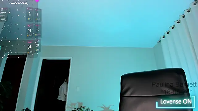 Snapshot of paulinabarnett- chatting on 17, 5, 2026 paulinabarnett- online show from 17, 5, 2026