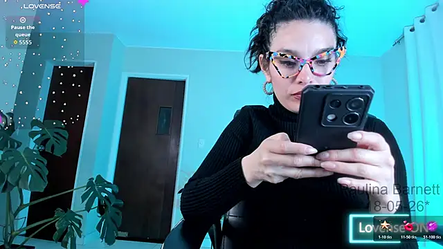 Snapshot of paulinabarnett- chatting on 19, 5, 2026 paulinabarnett- online show from 19, 5, 2026
