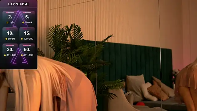 Snapshot of Kylie_Benton chatting on 5, 3, 2025 Kylie Benton online show from 5, 3, 2025