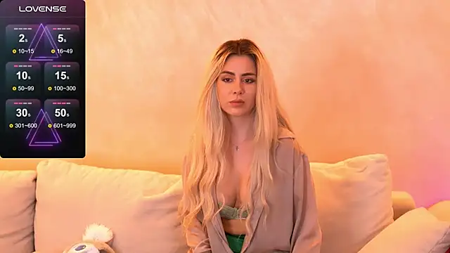 Snapshot of Kylie_Benton chatting on 25, 9, 2025 Kylie Benton online show from 25, 9, 2025