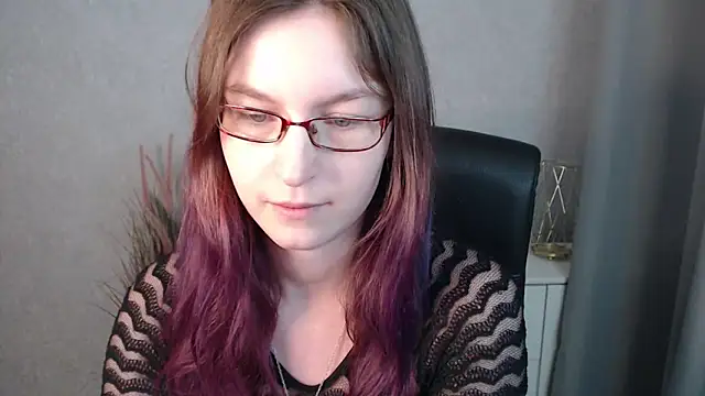 emmaxDelight online show from 15, 1, 2025