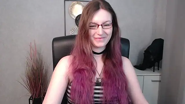 emmaxDelight online show from 22, 3, 2025