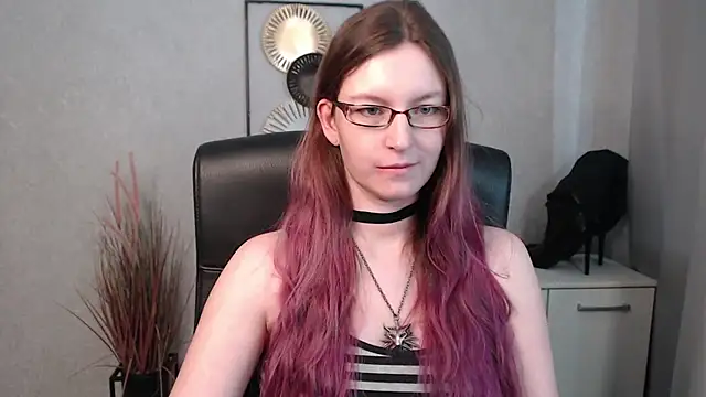 emmaxDelight online show from 22, 3, 2025