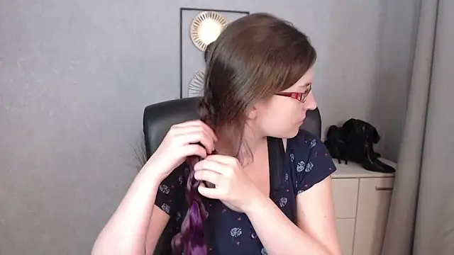 emmaxDelight online show from 16, 9, 2025