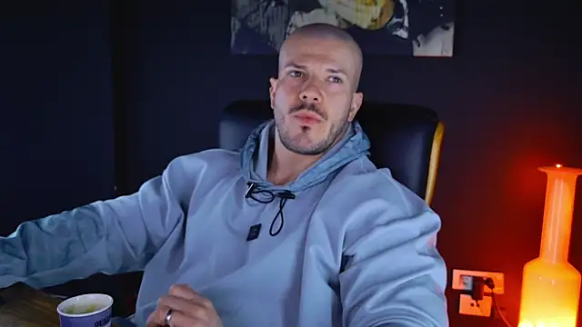 AngeloEric online show from 12, 2, 2025