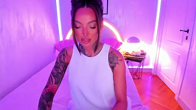 NatalyThorn88 online show from 6, 8, 2026
