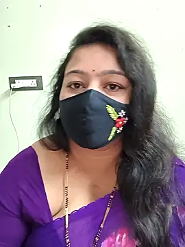 neelu-hoty online show from 12, 3, 2026