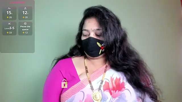 neelu-hoty online show from 17, 7, 2026