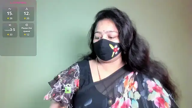 neelu-hoty online show from 18, 7, 2026