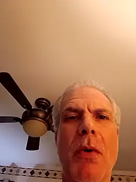 Snapshot of Hand69someguy chatting on 9, 3, 2025 Hand69someguy online show from 9, 3, 2025