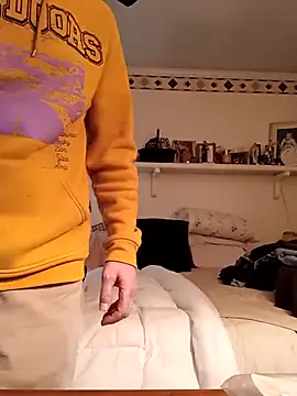 Snapshot of Hand69someguy chatting on 14, 3, 2025 Hand69someguy online show from 14, 3, 2025