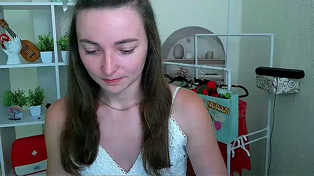 Barbie Kiss  online show from 2, 7, 2026