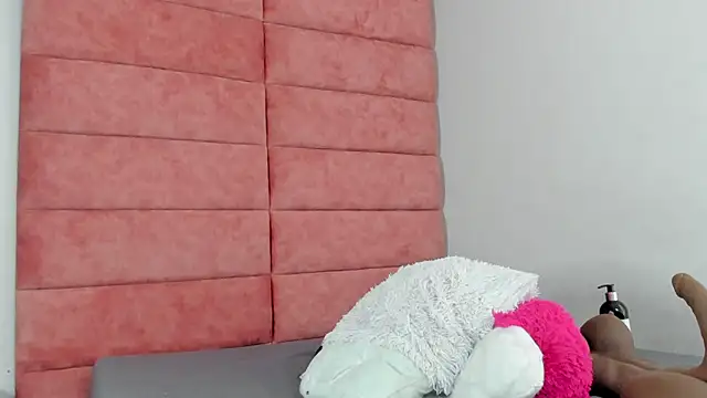 Hanna lens online show from 2, 11, 2025