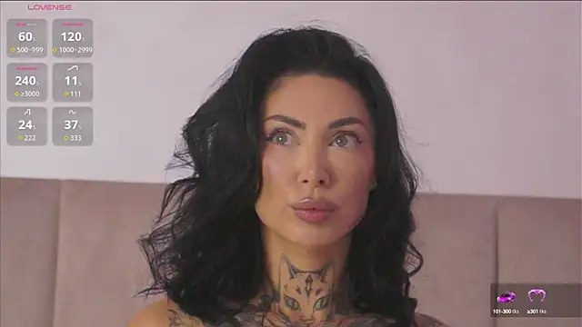 Snapshot of angelinaRae chatting on 19, 10, 2025 angelinaRae online show from 19, 10, 2025