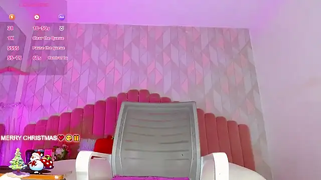 Snapshot of angelyy_02 chatting on 25, 12, 2024 angelyy 02 online show from 25, 12, 2024