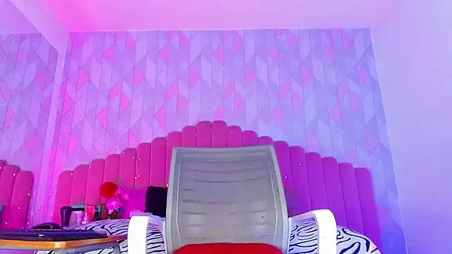 Snapshot of angelyy_02 chatting on 22, 1, 2025 angelyy 02 online show from 22, 1, 2025