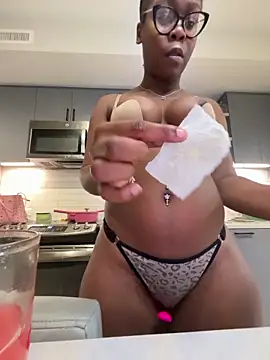 Naomiruty online show from 16, 5, 2026