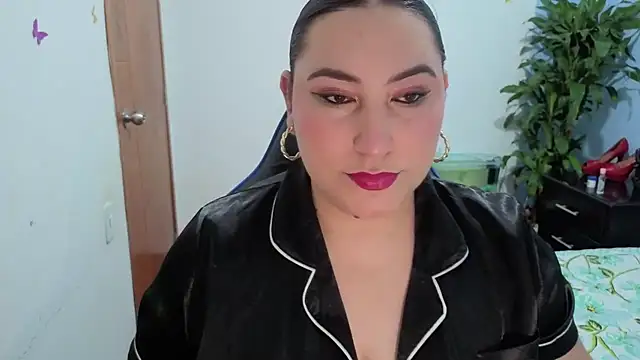 catalina boobs online show from 17, 7, 2026