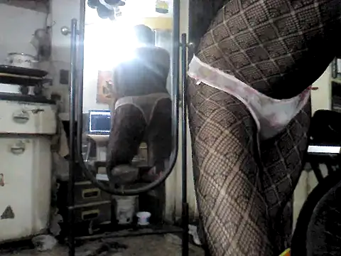 Snapshot of tu_poeta chatting on 10, 11, 2025 tu poeta online show from 10, 11, 2025