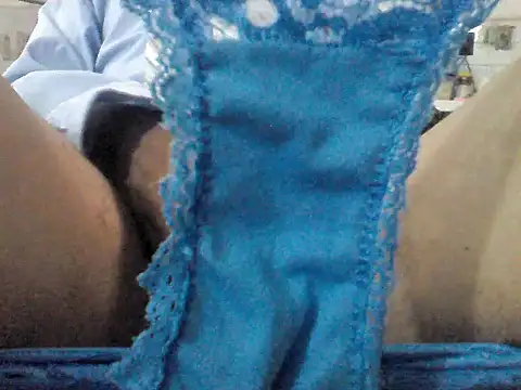 Snapshot of tu_poeta chatting on 16, 11, 2025 tu poeta online show from 16, 11, 2025