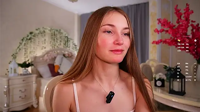 Snapshot of MonaEldon chatting on 10, 10, 2025 MonaEldon online show from 10, 10, 2025