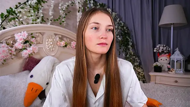 MonaEldon online show from 3, 12, 2025