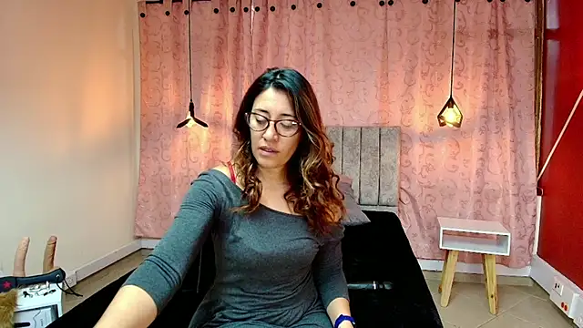 VioletaScott  online show from 10, 3, 2025