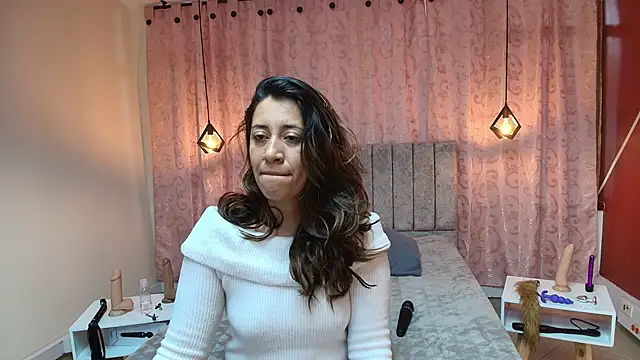 VioletaScott  online show from 19, 9, 2025