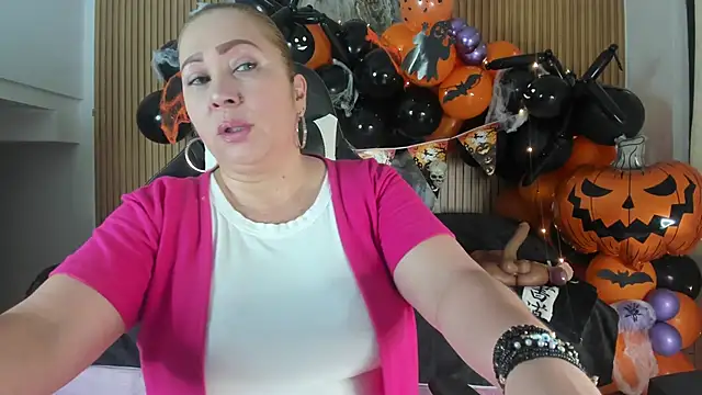 Danna topless online show from 23, 10, 2025
